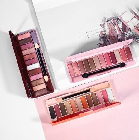 อายแชโดว์เนื้อทราย โนโว อายแชโดว์ 12 สี